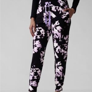 Athleta Balance Printed Jogger in Willow Elfin Purple Size M Tall